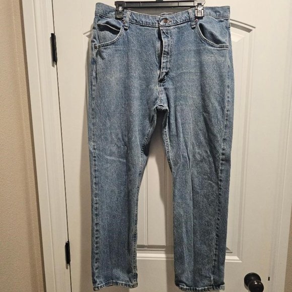 Wrangler Other - Men's Wrangler Work Jeans Size 38X29